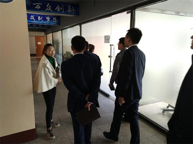 驻足新起点，开立异时势